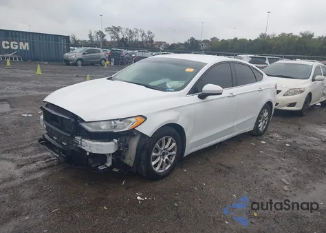 2018 Ford Fusion S z USA, uszkodzony, nr VIN 3FA6P0G78JR195720